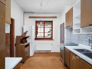 Prodej rodinného domu, Bílovice nad Svitavou, Komenského, 153 m2