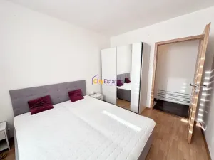 Pronájem bytu 3+kk, Praha - Záběhlice, Jesenická, 73 m2
