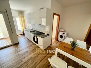 Prodej bytu 2+kk, Durres, Albánie, 55 m2