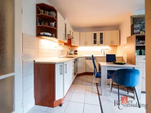 Pronájem bytu 1+kk, Praha - Střešovice, Na Petynce, 38 m2