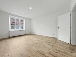 Pronájem bytu 2+1, Krnov - Pod Bezručovým vrchem, Pivovarská, 69 m2