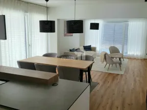 Pronájem rodinného domu, Kladno, Pechlátova, 119 m2