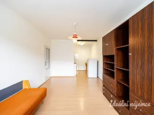 Pronájem bytu 2+kk, Praha, Boháčova, 43 m2