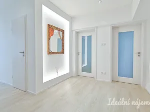Pronájem bytu 3+1, Kuřim, Školní, 102 m2