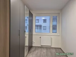 Pronájem bytu 4+kk, Praha - Prosek, Čakovická, 83 m2