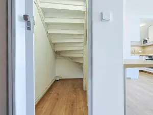 Pronájem bytu 2+kk, Plzeň, Pod Košutkou, 38 m2