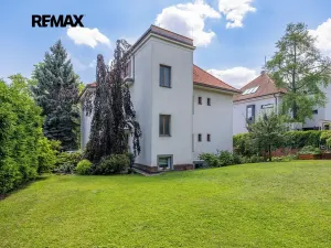 Prodej vily, Praha - Dejvice, U dejvického rybníčku, 400 m2