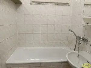 Pronájem bytu 2+1, Chropyně, Moravská, 54 m2