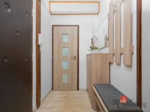 Prodej bytu 3+1, Liberec - Liberec XXIII-Doubí, Hodkovická, 70 m2