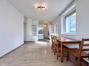 Pronájem bytu 2+kk, Praha - Hloubětín, Kukelská, 42 m2
