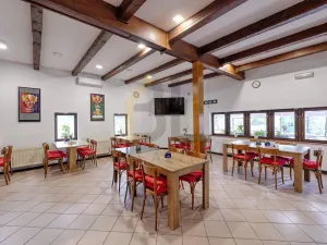 Prodej restaurace, Hodonín, Brandlova, 299 m2