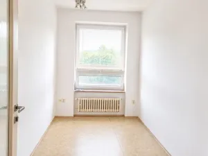 Pronájem ordinace, Karlovy Vary, Kpt. Jaroše, 79 m2