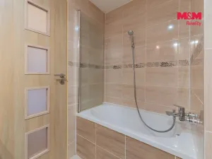 Pronájem bytu 1+1, Loket, Sportovní, 40 m2