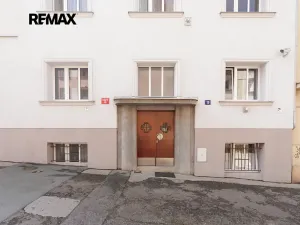 Prodej bytu 2+1, Praha - Nusle, Dačického, 43 m2