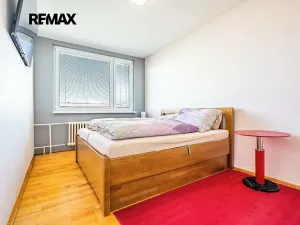 Prodej bytu 4+1, Praha - Hlubočepy, Renoirova, 90 m2