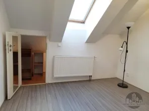Pronájem bytu 2+1, Praha - Smíchov, Na Neklance, 60 m2
