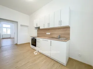 Pronájem bytu 1+1, Znojmo, Mariánské náměstí, 36 m2