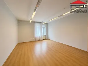 Pronájem kanceláře, Brno, Jakubské náměstí, 87 m2