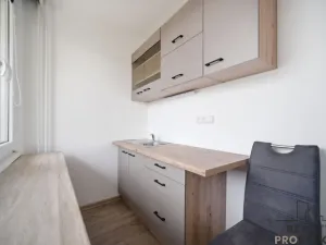 Pronájem bytu 1+kk, Pardubice, Palackého třída, 32 m2