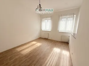 Pronájem bytu 3+1, Plzeň, U Tržiště, 81 m2