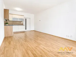 Pronájem bytu 1+kk, Hradec Králové - Nový Hradec Králové, Jana Masaryka, 32 m2
