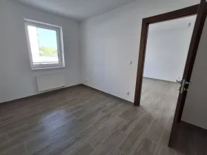 Pronájem bytu 2+kk, Teplice, Novoveská, 47 m2
