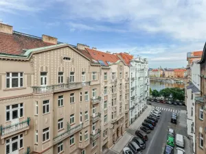 Prodej bytu 2+kk, Praha, Pecháčkova, 46 m2