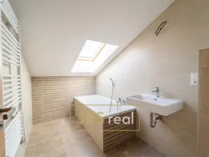 Prodej bytu 5+1, Šlapanice, 136 m2