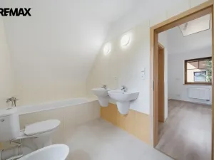 Prodej rodinného domu, Karlovy Vary, Slovenská, 119 m2