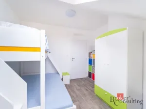Prodej bytu 2+kk, Neslovice, Lesní, 72 m2