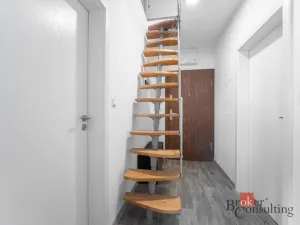 Prodej bytu 2+kk, Neslovice, Lesní, 72 m2