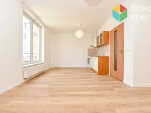 Prodej bytu 1+kk, Beroun - Beroun-Město, V Hlinkách, 32 m2
