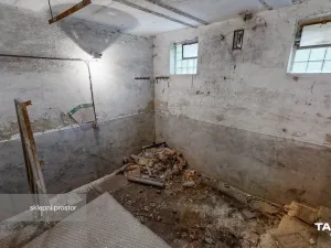 Pronájem rodinného domu, Roupov, 525 m2