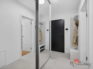 Prodej bytu 1+kk, Praha - Košíře, Starokošířská, 38 m2