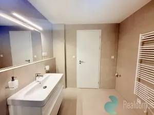 Pronájem bytu 2+kk, České Budějovice - České Budějovice 6, Jeronýmova, 55 m2