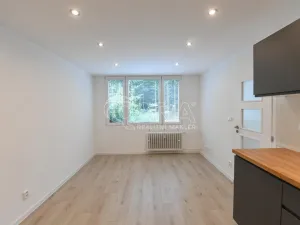 Prodej bytu 2+kk, Praha - Krč, Hurbanova, 39 m2