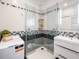 Prodej bytu 3+1, Znojmo, Aninská, 69 m2