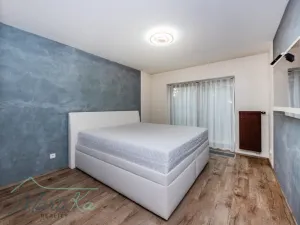 Prodej rodinného domu, Neveklov, Husova, 238 m2