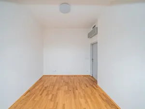 Pronájem bytu 4+1, Praha - Smíchov, Štefánikova, 147 m2