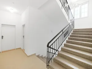 Prodej bytu 2+kk, Praha - Záběhlice, U zákrutu, 27 m2