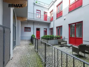Prodej bytu 1+1, Praha - Karlín, Prvního pluku, 39 m2