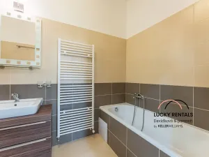 Pronájem bytu 1+kk, Praha - Vinohrady, Moravská, 49 m2