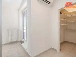 Prodej bytu 3+kk, Hradec Králové, K Meteoru, 74 m2