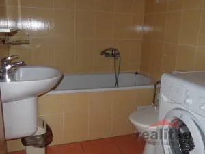 Pronájem bytu 1+1, Opava - Předměstí, třída Spojenců, 46 m2