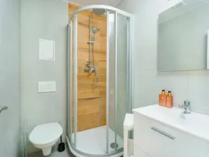 Pronájem bytu 1+kk, Planá, Karlín, 30 m2