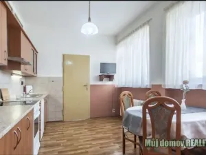 Pronájem bytu 3+1, Praha - Holešovice, 130 m2