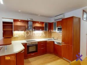 Pronájem bytu 2+kk, Uherský Brod, Masarykovo nám., 80 m2