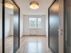 Pronájem bytu 2+kk, Praha, Drimlova, 43 m2