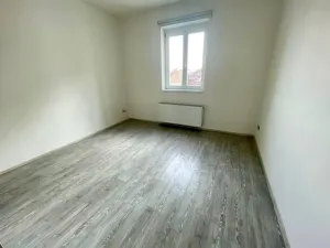 Pronájem bytu 2+kk, Praha - Žižkov, Štítného, 49 m2