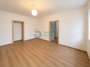 Prodej výrobních prostor, Prostějov, Husovo nám., 416 m2